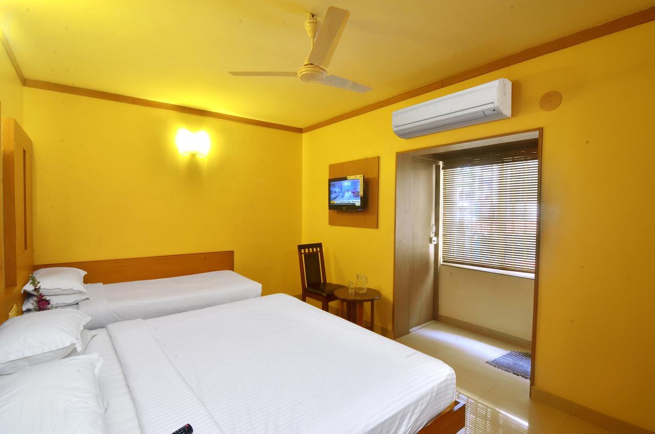 Hotel A P Coimbatore Bagian luar foto